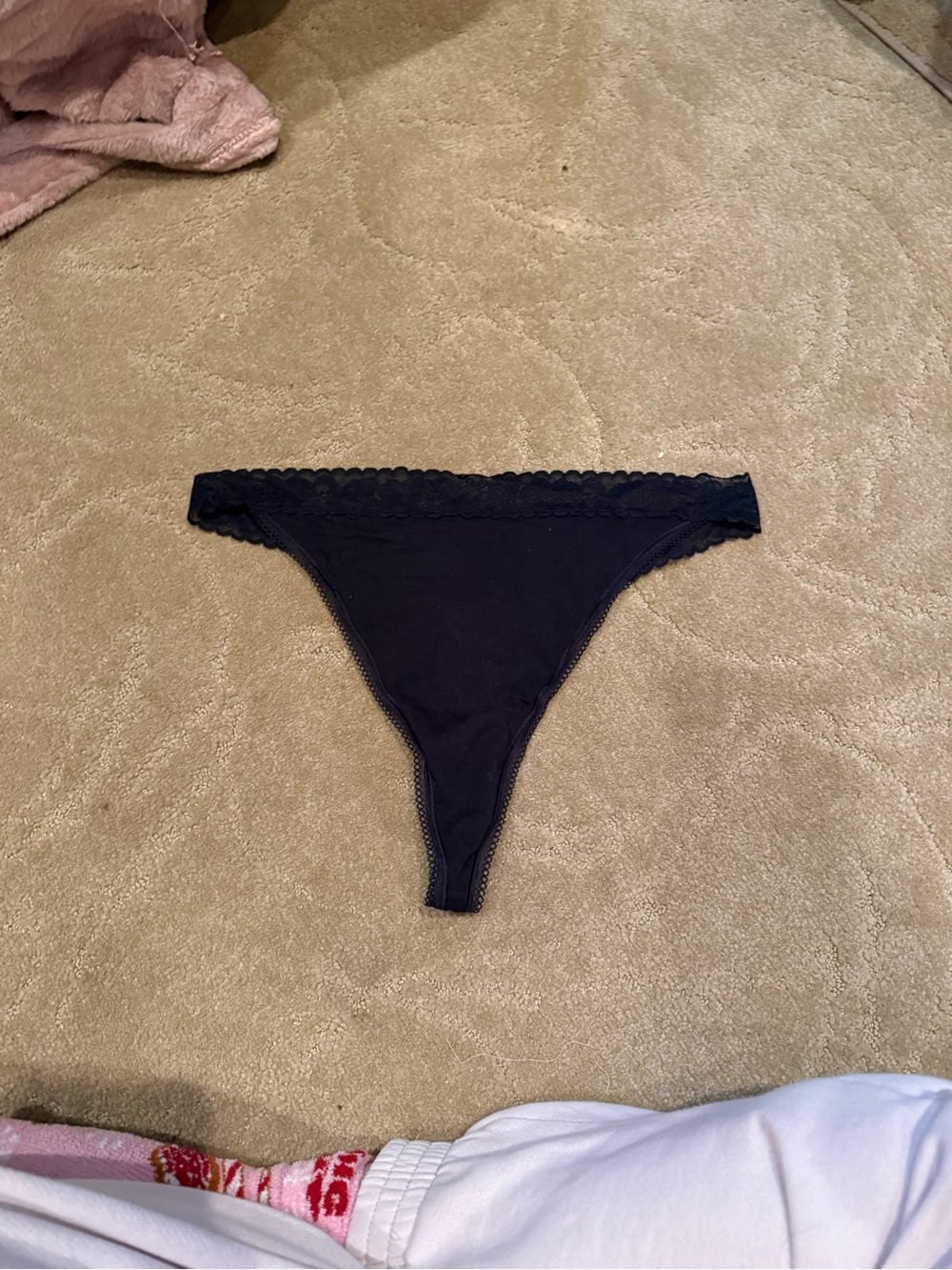 NWOT Savage X Fenty Black Lace-Trim Thong